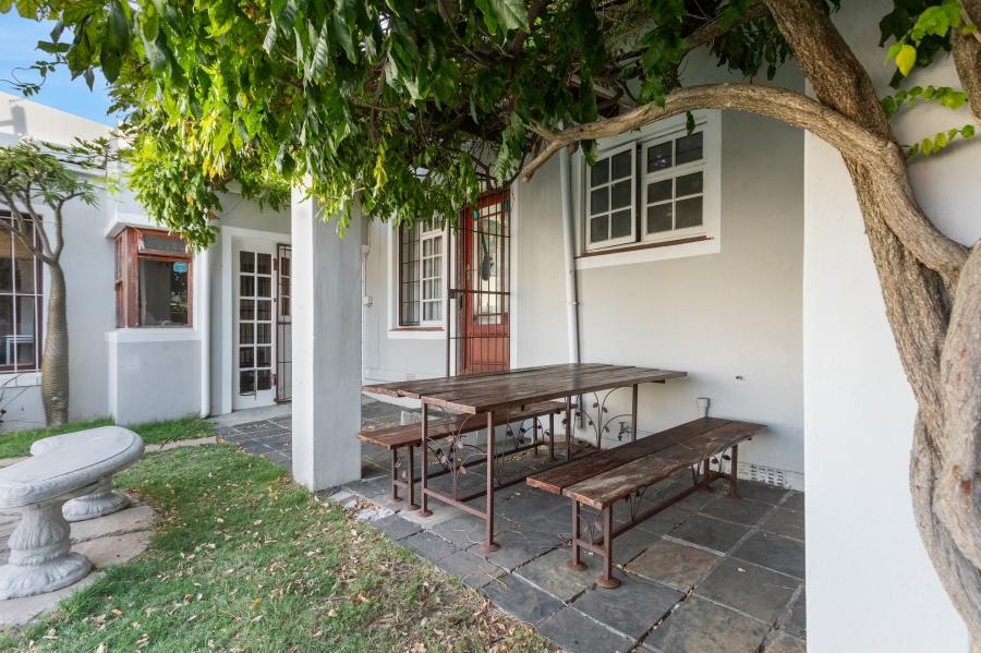 To Let 10 Bedroom Property for Rent in Observatory Western Cape